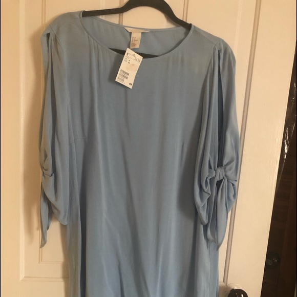 Baby Blue h&m 3/4 tie sleeve dress - Picture 1 of 4